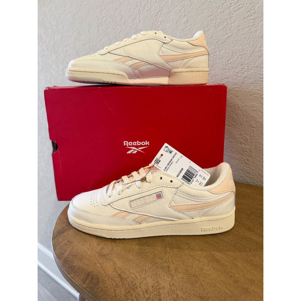 Reebok Club C Revenge Vintage Women 8 Peach/Beige Tennis Leather Sneakers